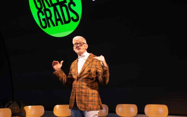 GreenGrads Award MICHAEL hero - 25Sep2022-Samsung KX ⒸJieyingShao
