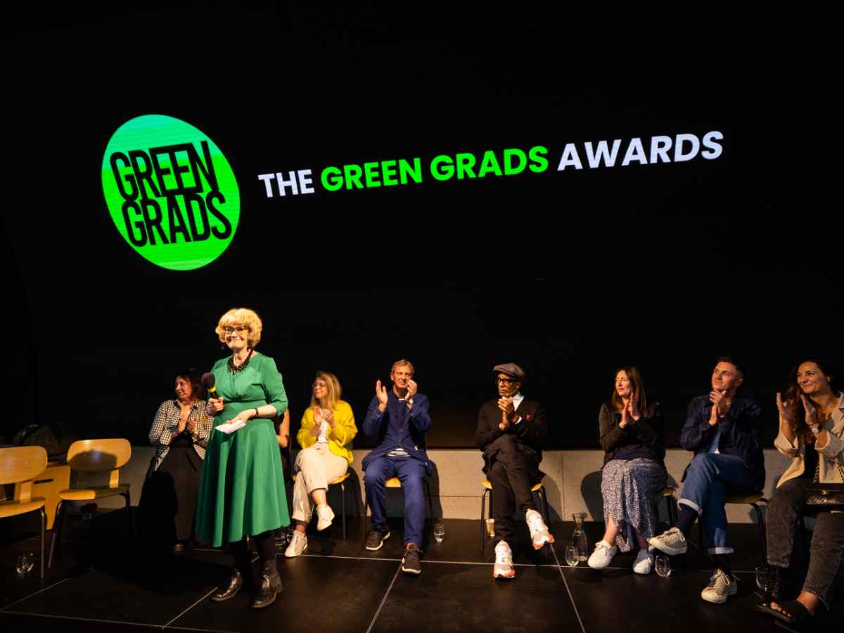 GreenGrads Award Barbara hero - 25Sep2022-Samsung KX ⒸJieyingShao